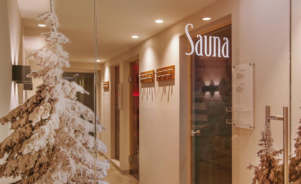 Hotel Garni Chasa Sulai イシュグル エクステリア 写真