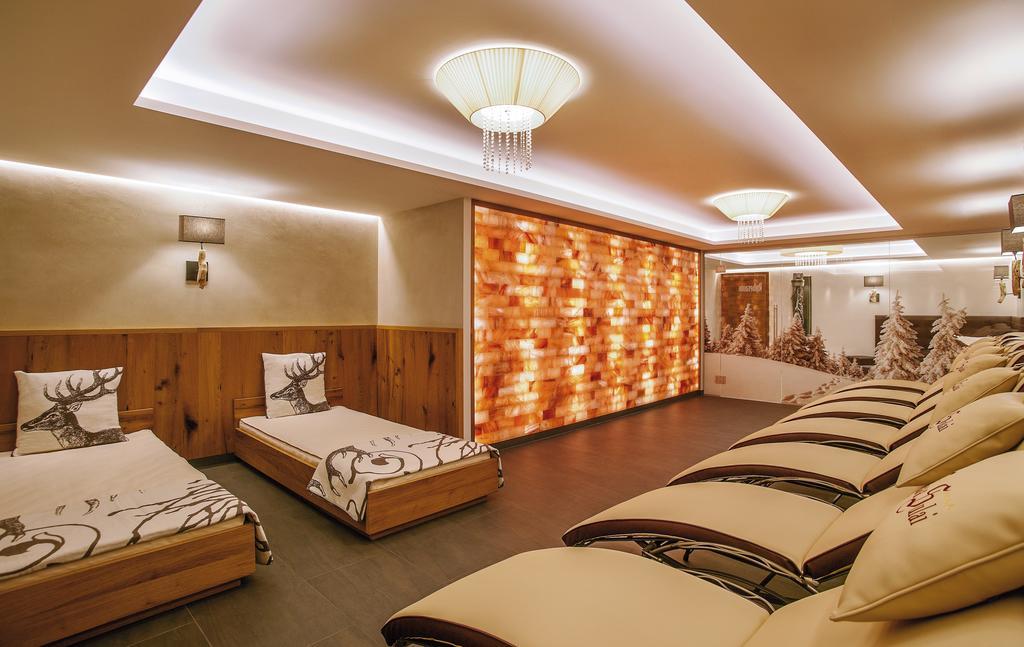 Hotel Garni Chasa Sulai イシュグル エクステリア 写真