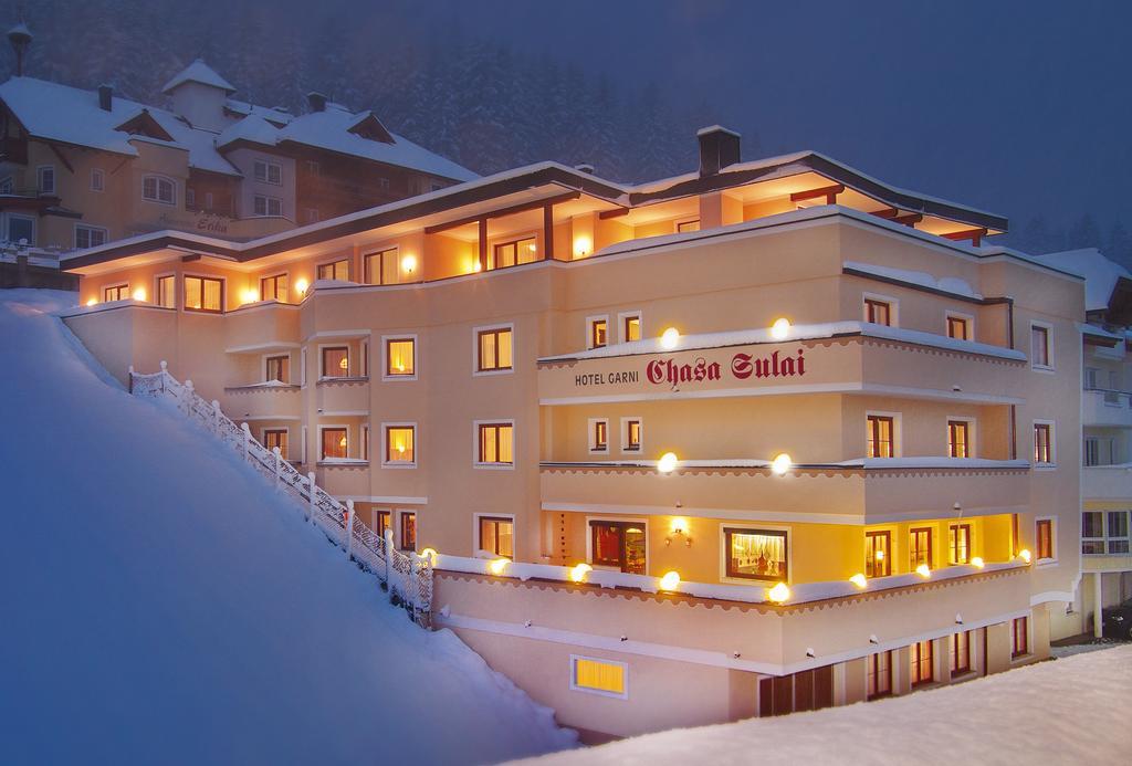 Hotel Garni Chasa Sulai イシュグル エクステリア 写真